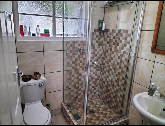 2 BEDROOM FREEHOLD FOR SALE IN NORTHDALE